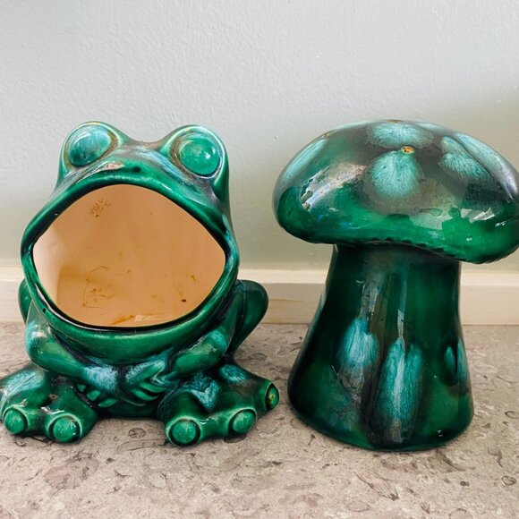 Retro Frog & Mushroom Sink Set: Green Glazed Kitchen Organizer - Picture 5 of 5